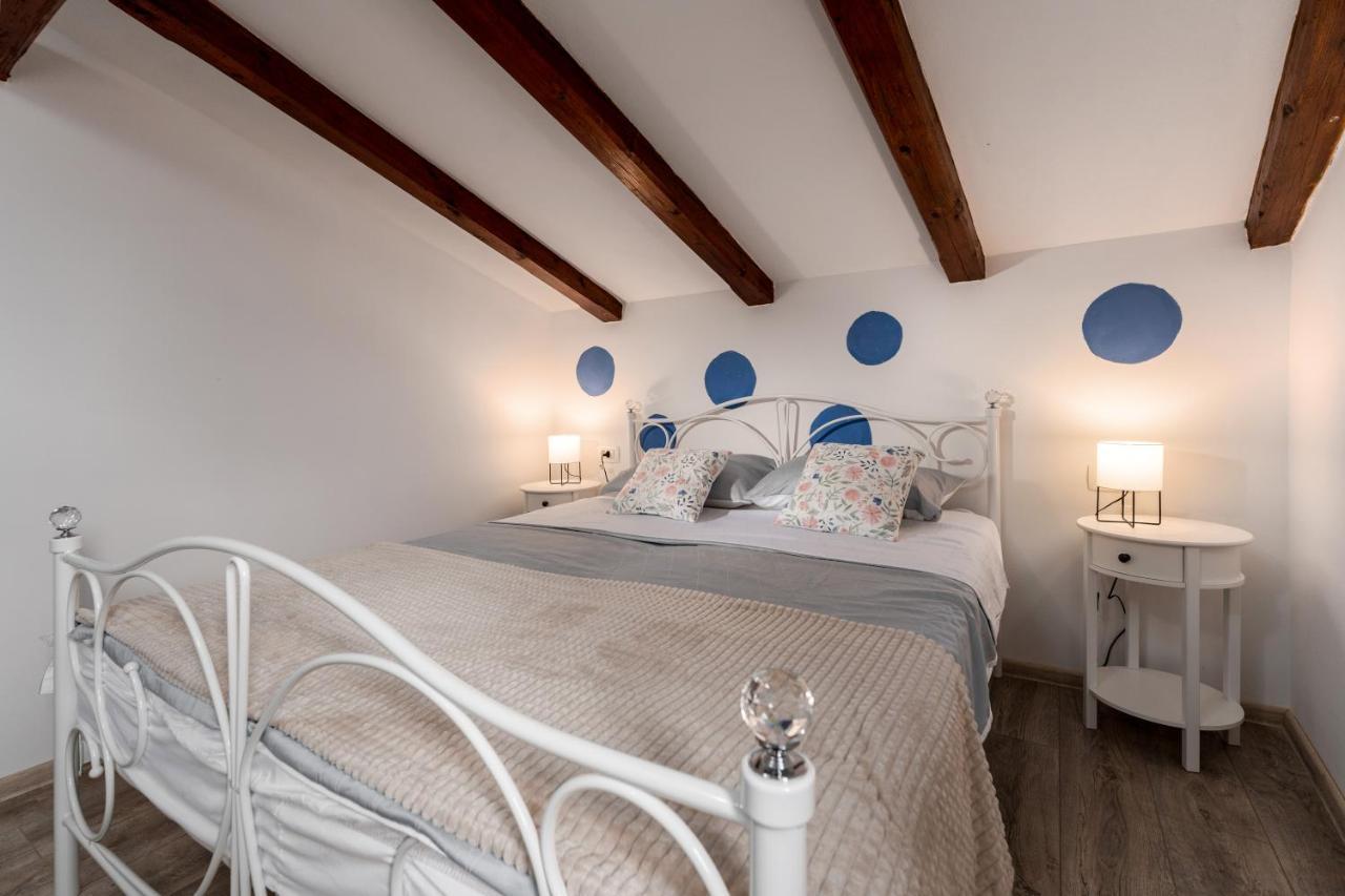 Relax In 2 Bedroom App In Old Town W/ac And Wifi
